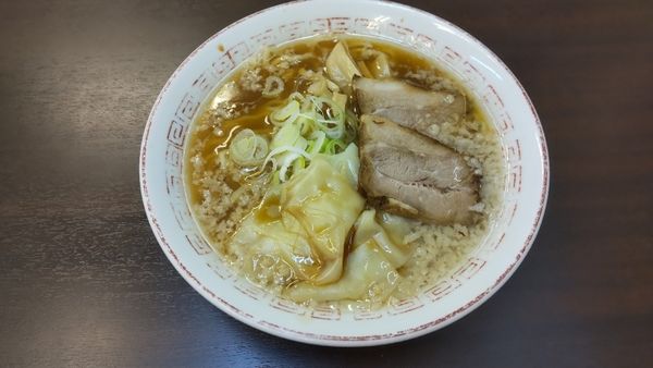 「蔵出し醤油ラーメン（背脂）」@喜多方食堂 浅草本店の写真