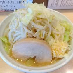 ラーメン　野菜マシ、ニンニク少し