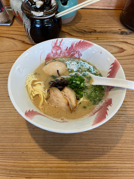 「味玉ラーメン純味」@龍の家 春日店の写真