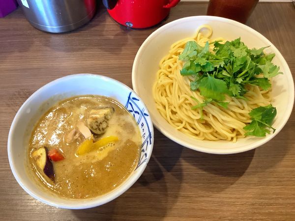 「【期間限定】グリーンカレーつけ麺」@INOSHOWの写真