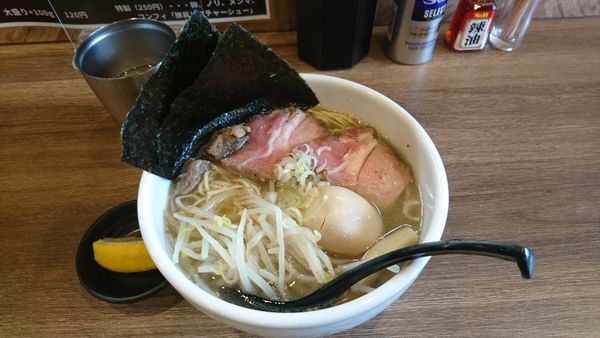 「特製牛ディー大盛」@INDIEラーメンの写真