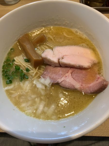 「イズムの鶏そば（780円）」@麺堂イズムの写真