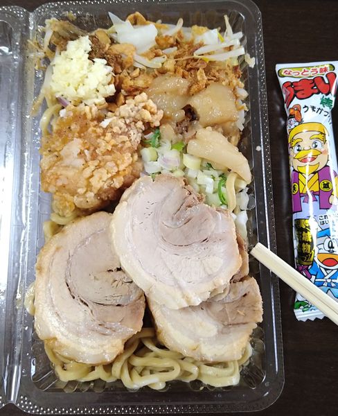 「まぜそば(小)＋チャーシュー2枚」@らーめん藤ろうの写真