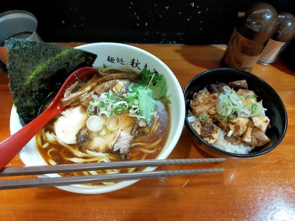 「醤油、チャーシュー丼」@麺処 秋もとの写真