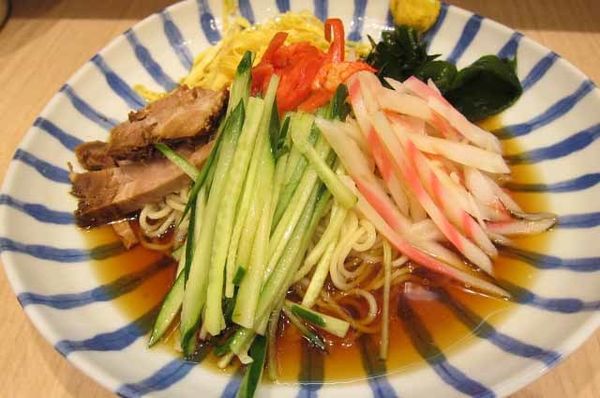 「冷やし中華　550円」@肉厚わんたん麺と手作り焼売 ら麺亭 浅草支店の写真