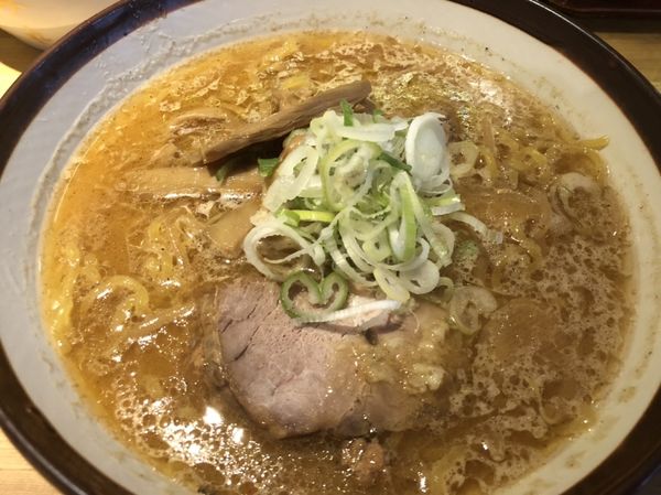 「味噌、大盛」@すみれ 横浜店の写真