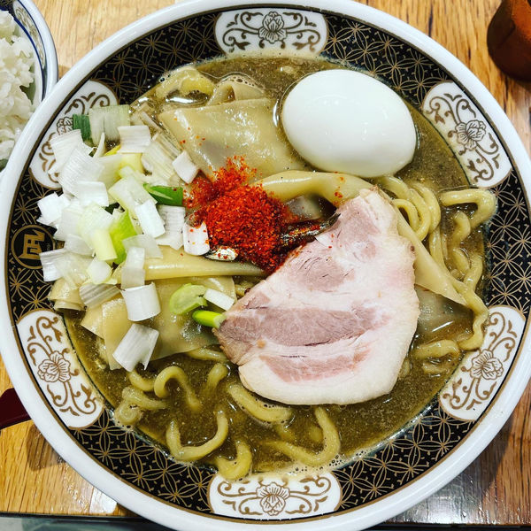 「味玉すごい煮干しラーメン」@すごい煮干ラーメン凪 五反田西口店の写真