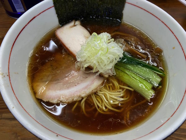 「醤油ラーメン：750円」@らぁめん 夢の写真