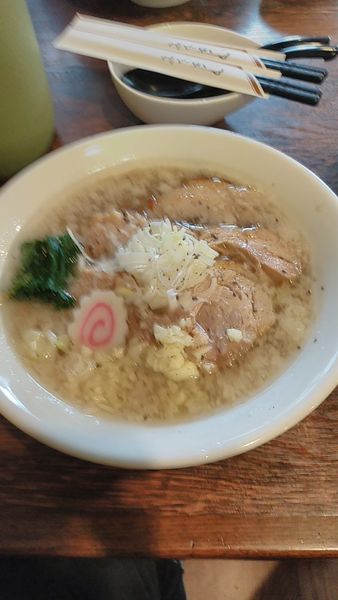 「(限定)塩背脂ﾁｬｰｼｭｰ麺」@麺屋 真心の写真