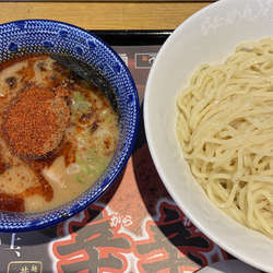 【限定】辛辛魚　９５０円