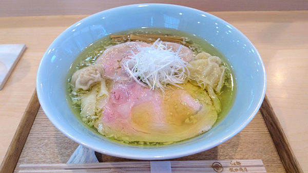 「【昼】ワンタン入りしおらぁ麺」@飯田商店 湯河原本店の写真