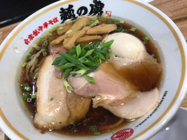 「しょうゆ中華そば」@自家製中華そば 麺の虜の写真