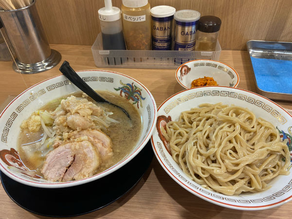 「小らーめん　つけ麺に変更」@豚山 神保町店の写真