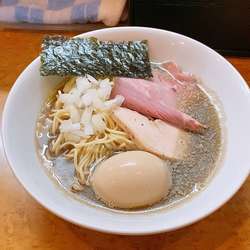 純煮干しそば　味玉　950円