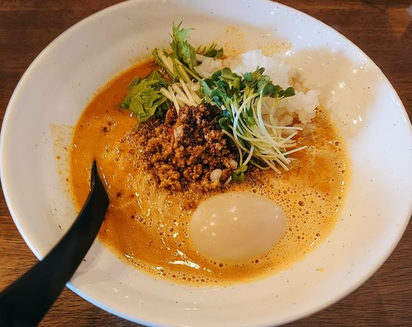 「Wスープの濃厚担々麺【期間·数量限定】」@ラーメン翼の写真