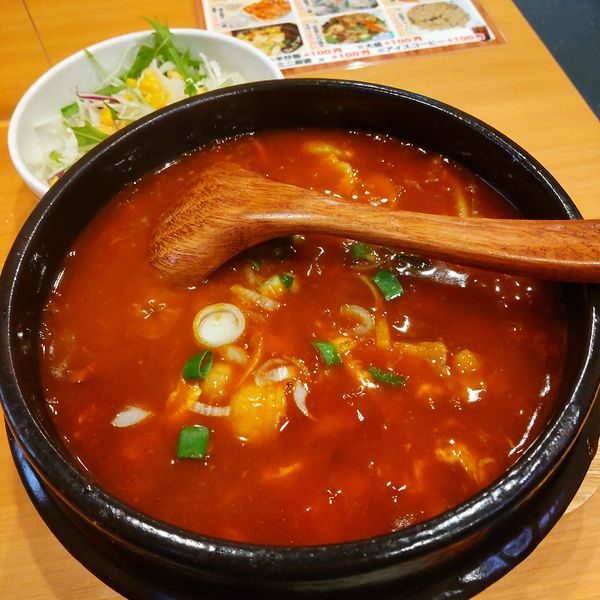 「黒酢スーラ麺（￥700）」@餃子市場 糀谷店の写真