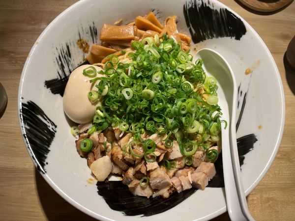 「魚介豚まぜそば」@麺や 佑の写真