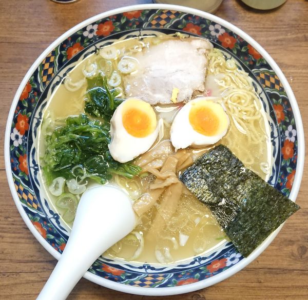 「塩そば＋味玉」@函館らーめん 船見坂の写真