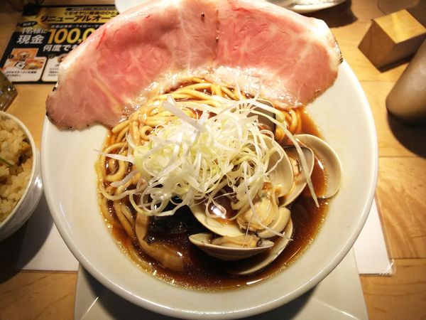 「はまぐりらーめん　980円（税抜）」@くそオヤジ最後のひとふり 本店の写真