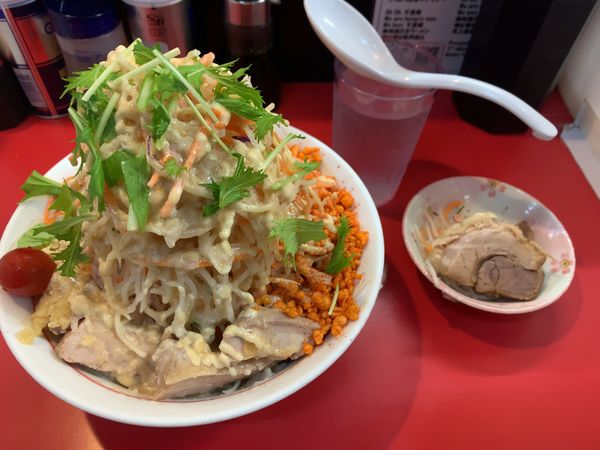 「冷やし中華300g（豚一枚追加、全マシ）」@千里眼の写真