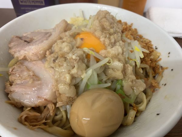 「小汁なし(味玉)」@ラーメン二郎 横浜関内店の写真