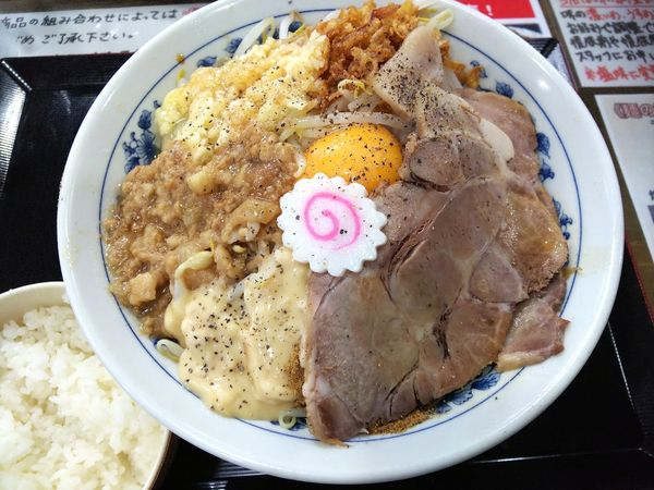 「【限定】の郎まぜそば(大盛・全マシ・追い飯付き) 900円」@弘前大勝軒の写真