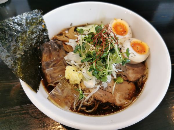 「冷やしブラック」@麺や 笑 ～Sho～の写真