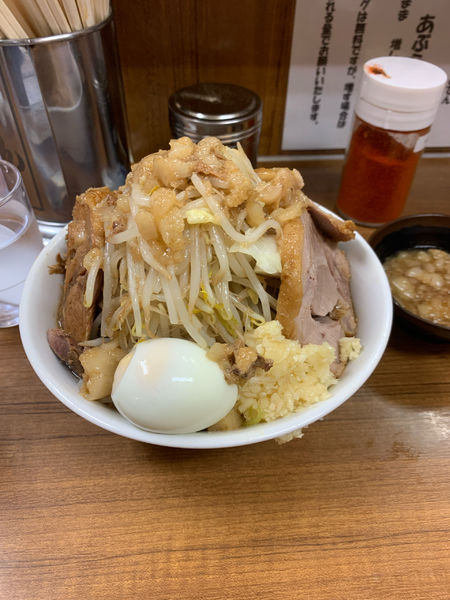 「ラーメン半分 豚増し」@ラーメンの店 どでん 北浦和店の写真