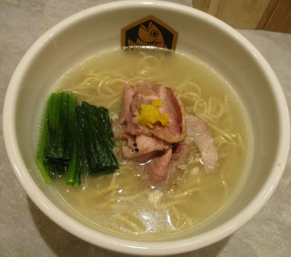 「真鯛らーめん　880円」@真鯛らーめん 麺魚 代々木上原店の写真