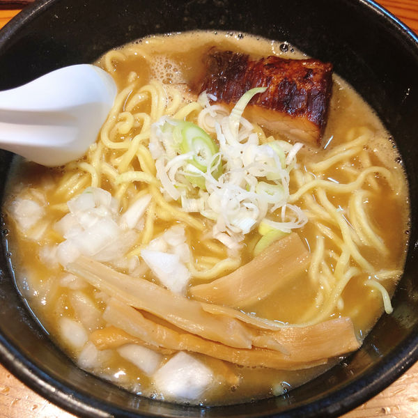 「濃厚らーめん 850円」@麺屋 繁の写真