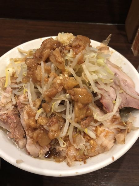 「汁なし にんにく アブラ カラメ」@ピコピコポンの写真