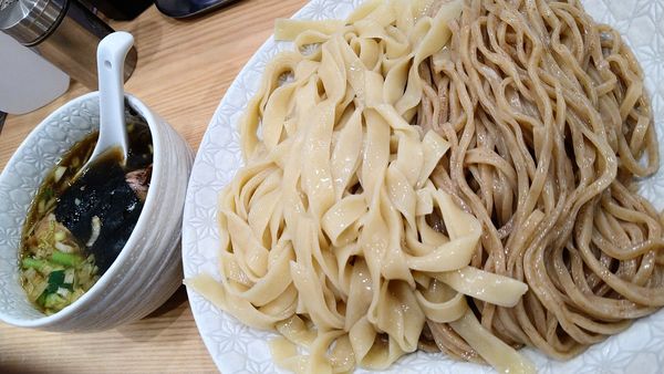 「合盛りつけ麺、大盛り」@麺や 麦ゑ紋の写真