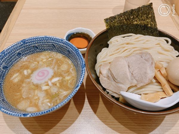 「海老つけ麺（並）＋味玉」@舎鈴 JRさいたま新都心ビル店の写真