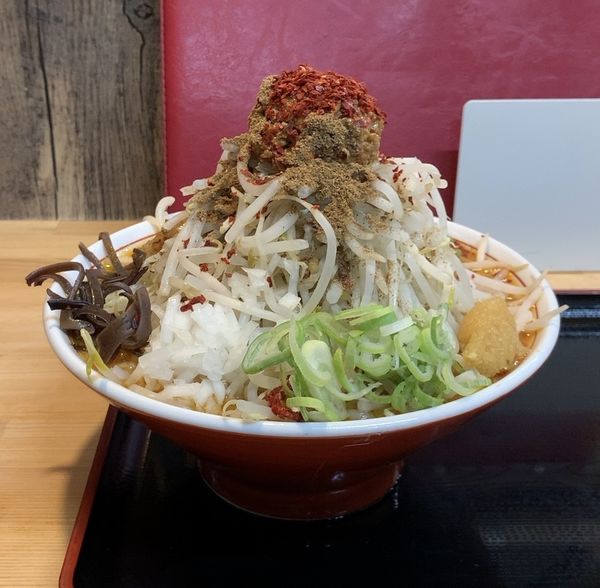 「味玉痺辛味噌らーめん 大しび こってり 野菜中増し」@らーめん 八幡屋の写真