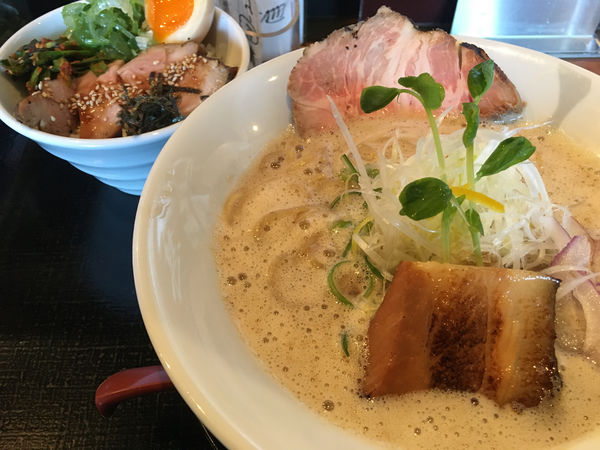 「鶏白湯」@麺屋 甚八の写真