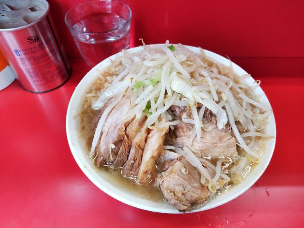 「ぶたラーメン　ヤサイ、アブラ、ニンニク少し」@ラーメン二郎 三田本店の写真