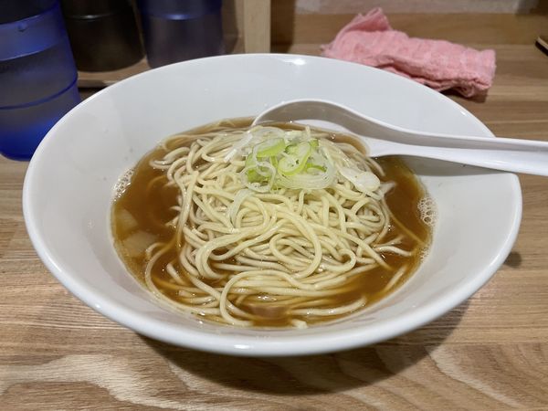 「比内鶏そば　小」@自家製麺 伊藤 神田店の写真