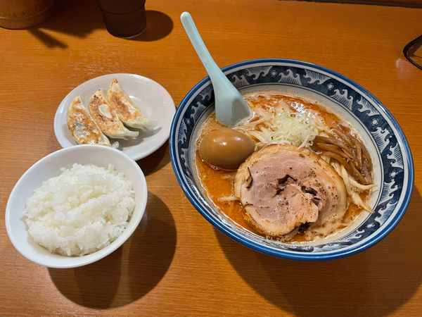 「味噌ラーメンセット + とろ〜り味付玉子」@麺や 樽座 小宮店の写真