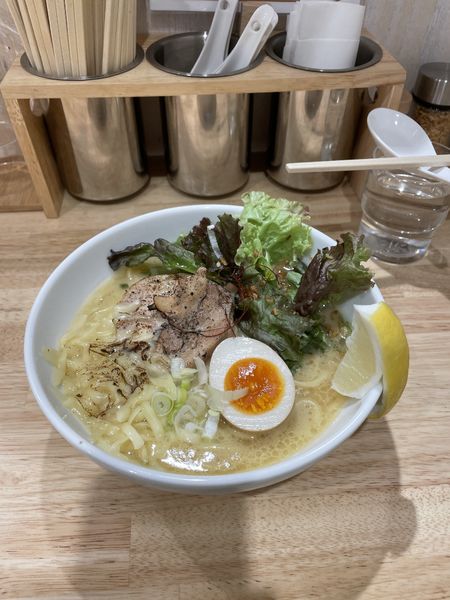 「特製鶏白湯麺」@トクベツ。の写真