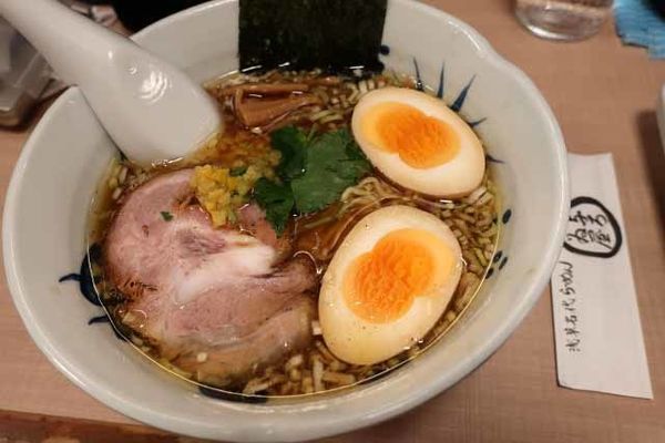 「玉子らーめん　900円」@与ろゐ屋の写真