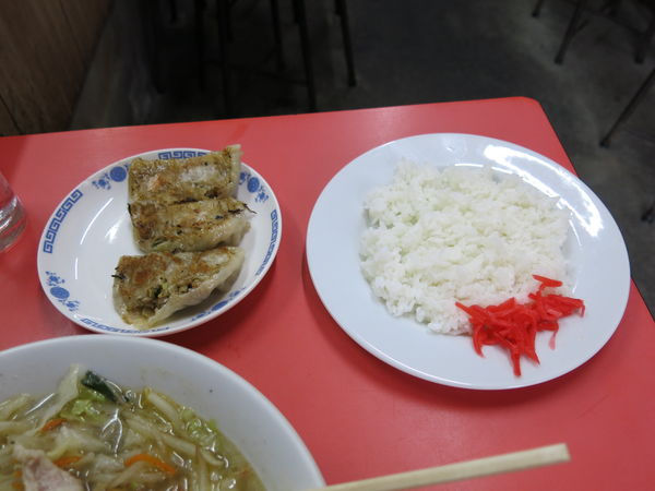 「タンメン＋餃子3ヶ＋半ライス：730円」@中華キラクの写真