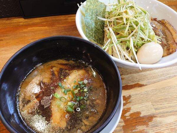 「味玉つけ麺+チャーシュー、ネギ(1160円)」@ラーメン屋 桑原亭 東川口店の写真