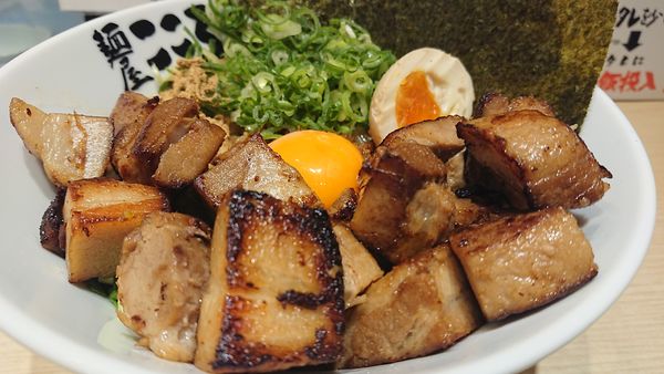 「全部載せ台湾まぜそば」@麺屋こころ 所沢店の写真