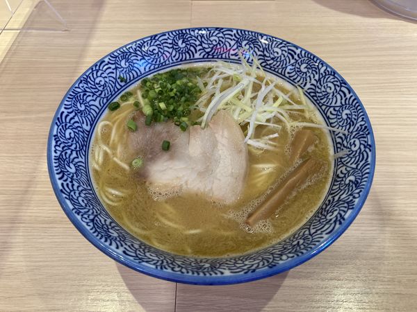 「濃厚魚介らーめん」@麺屋 一燈の写真