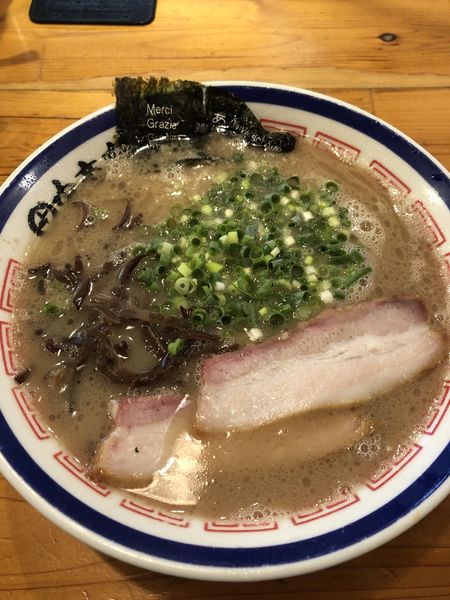 「らーめん740円➕替玉130円➕追加ネギ？円」@博多長浜らーめん 田中商店の写真