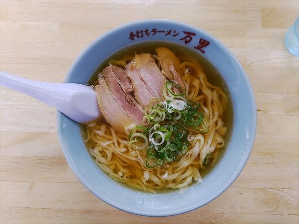 「手打ちラーメン  ﾒﾝﾏ抜き」@手打ちラーメン 万里の写真