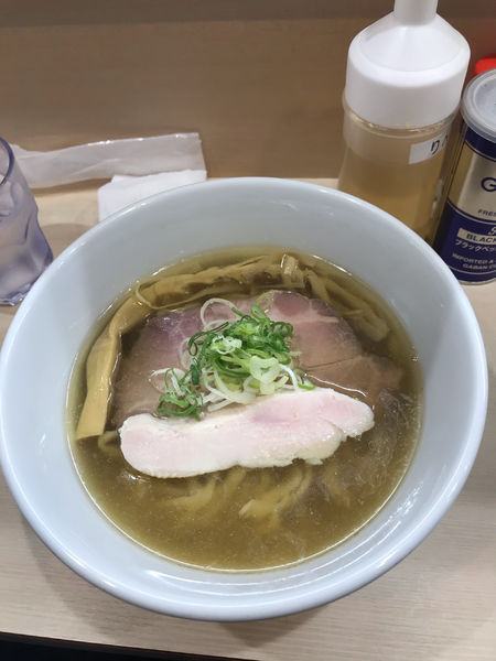 「塩中華そば 900円」@手揉み中華そば 中村の写真