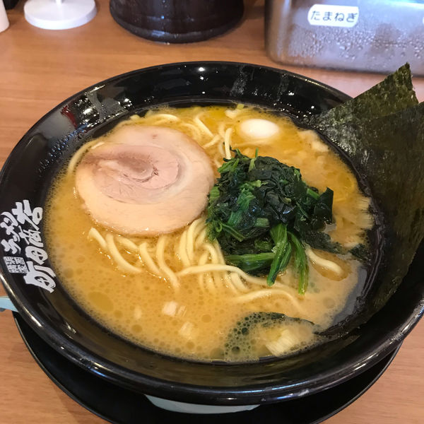 「ラーメン（大）堅め・多め」@町田商店 足立鹿浜店の写真