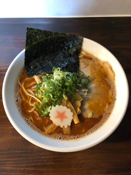 「辛らーめん」@麺場 新 ARATAの写真