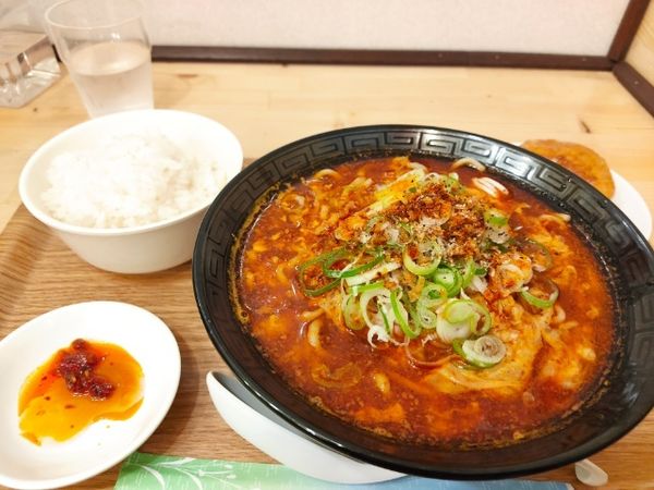 「マーラー麺（650円）＋Aセット（260円）」@ラーメン餃子 なか屋の写真